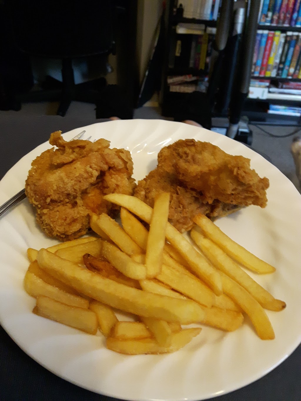 Broasters Crispy Fried Chicken | 170 Brantwood Park Rd, Brantford, ON N3P 1N7, Canada | Phone: (519) 758-9100