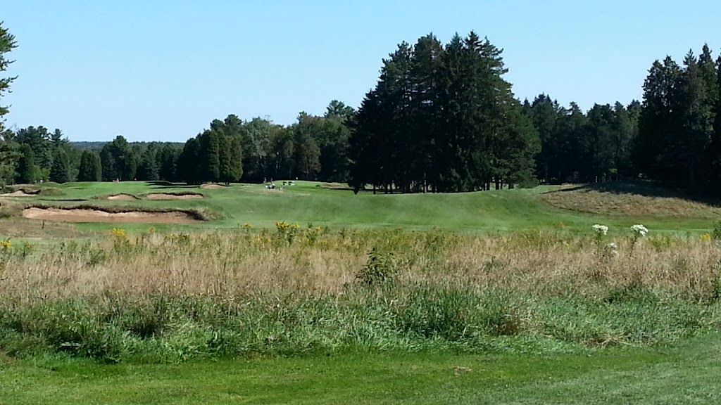 Club de golf de Grand-Mère | 1 Chem. du Golf, Grand-Mère, QC G9T 5K8, Canada | Phone: (819) 538-3560