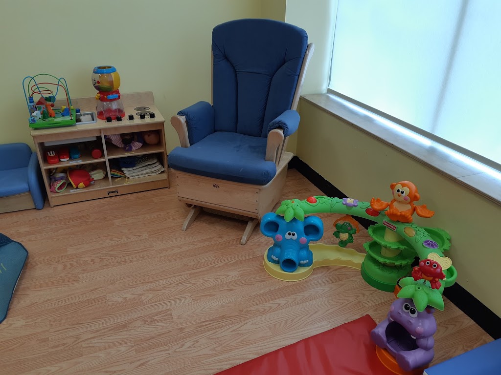 Small Steps Early Learning Centre | 13321 Yonge St, Richmond Hill, ON L4E 0K5, Canada | Phone: (905) 313-1122