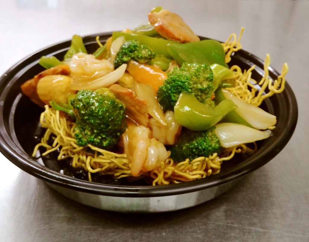 Barrhaven Lucky Panda Chinese Food | 3023 Cedarview Rd, Nepean, ON K2J 4A8, Canada | Phone: (613) 825-8080
