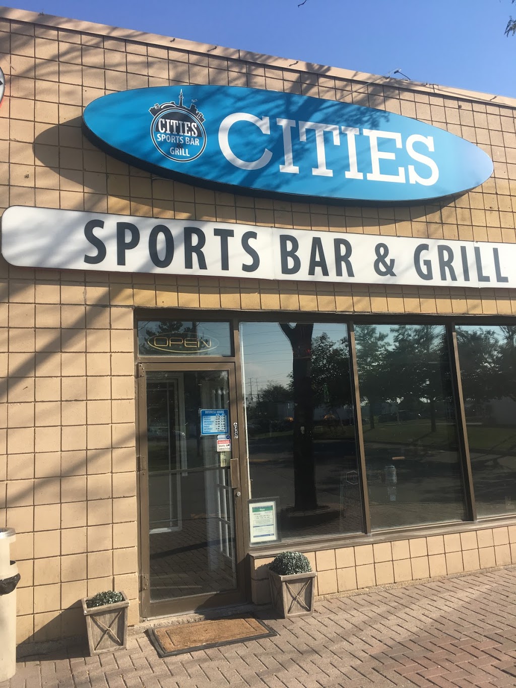 Cities Sports Bar & Grill | 5835 Dixie Rd, Mississauga, ON L4W 4W9, Canada | Phone: (905) 795-7775