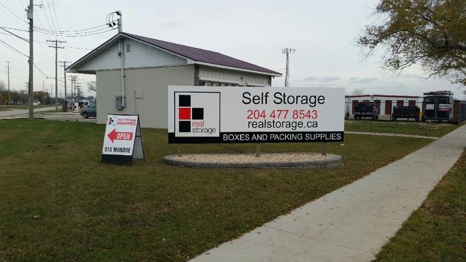 Real Storage - Winnipeg Munroe | 515 Munroe Ave, Winnipeg, MB R2K 1H7, Canada | Phone: (204) 477-8673