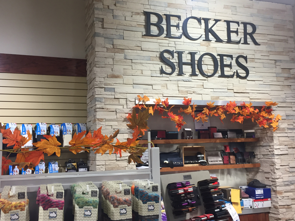 Becker Shoes Huntsville | The Huntsville Place Mall, 70 King William St, Huntsville, ON P1H 2A5, Canada | Phone: (705) 787-0991