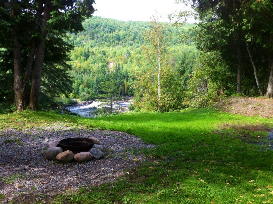 Camping Haut de la Chute | 1555 Chem. des Pionniers, La Tuque, QC G9X 3N6, Canada | Phone: (819) 523-7575