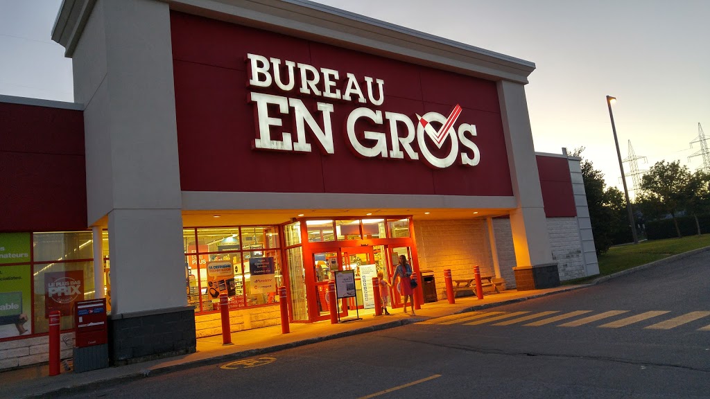 Bureau en Gros Quebec | 565 Boulevard Lebourgneuf, Québec, QC G2J 1R9, Canada | Phone: (418) 622-5044