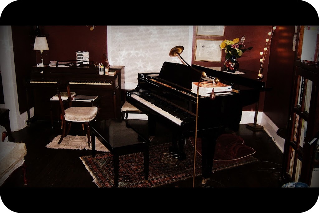 Jennifer Culpeper Piano Studio/Music School | 67 Lake Ave, Acton, ON L7J 1G1, Canada | Phone: (519) 853-5897