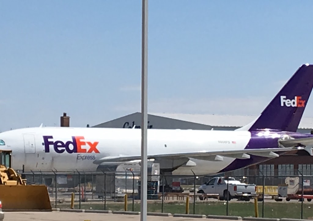 FedEx Ship Centre | 1950 Sargent Ave, Winnipeg, MB R3H 1C8, Canada | Phone: (800) 463-3339