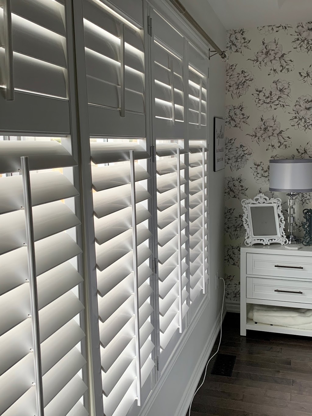 Shades4u Custom window covering Cambridge | 705 Mortimer Dr, Cambridge, ON N3H 5R6, Canada | Phone: (519) 362-8580