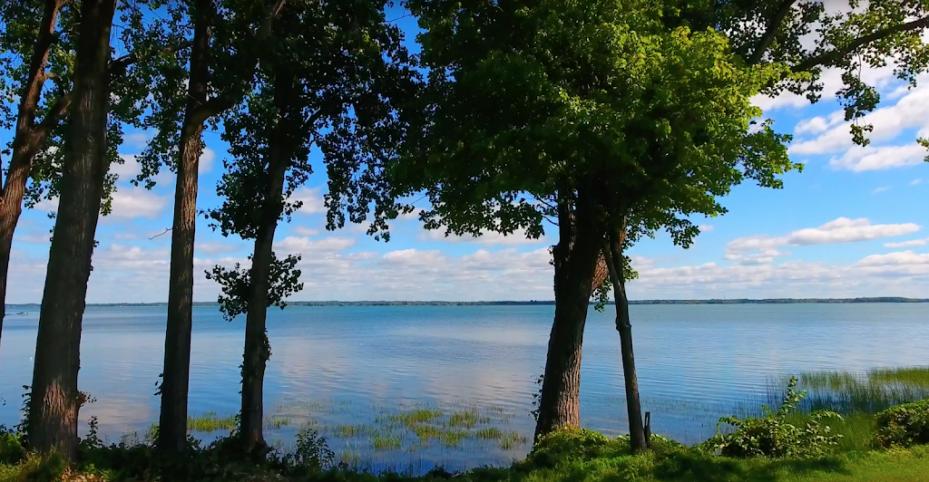 Parc des Martins-Pêcheurs | 16 Chemin du Vieux-Moulin, Notre-Dame-de-lÎle-Perrot, QC J7V 8P6, Canada | Phone: (514) 453-4128