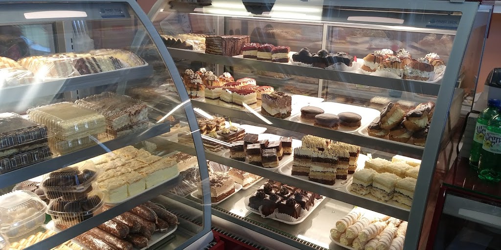 Crema Pastry | 421 Greenbrook Dr #17, Kitchener, ON N2M 4K1, Canada | Phone: (519) 578-2760