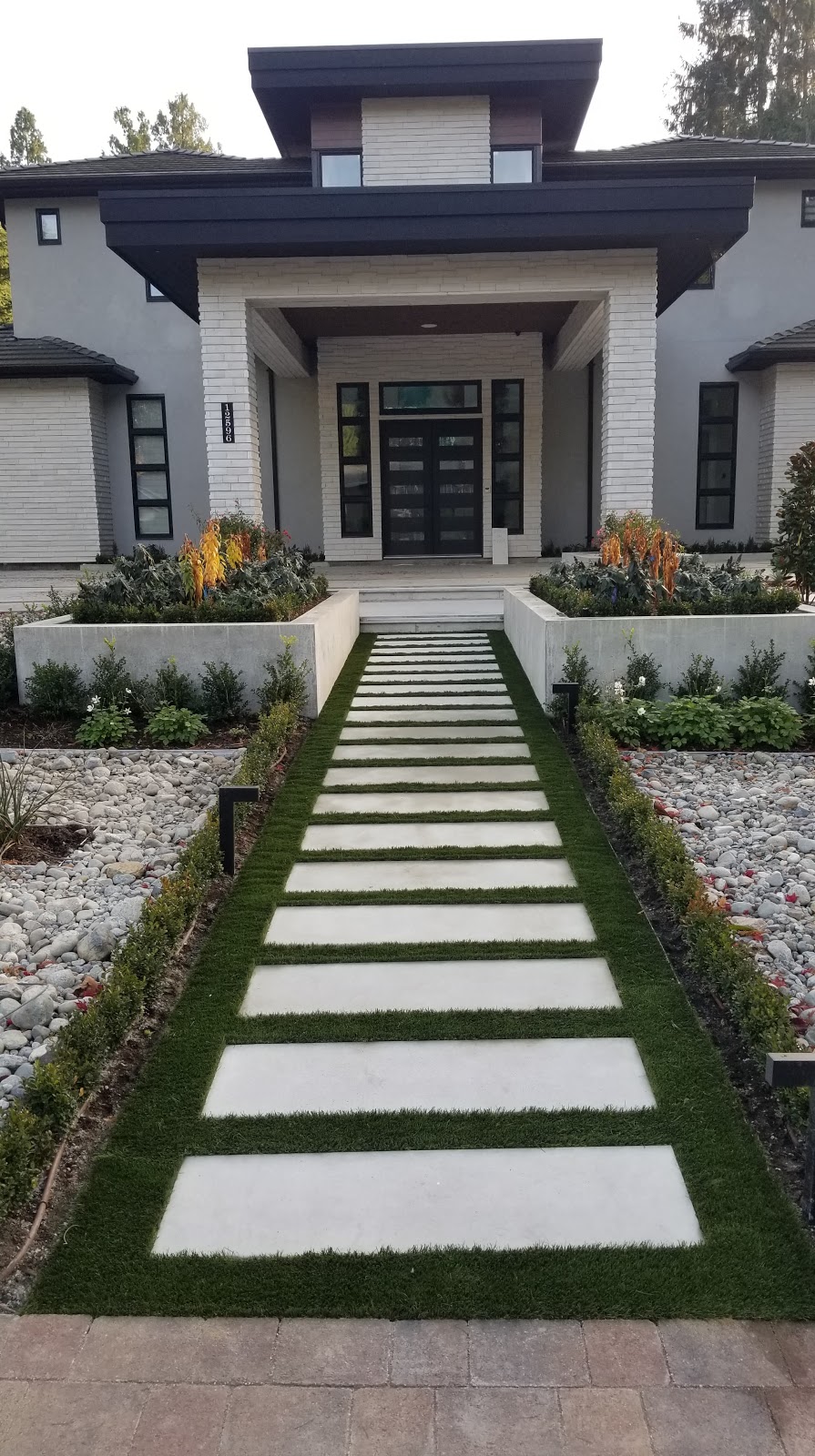 Turf Team Landscaping & Artificial Turf Solutions | 5381 Dunbar St, Vancouver, BC V6N 1W2, Canada | Phone: (604) 330-0944