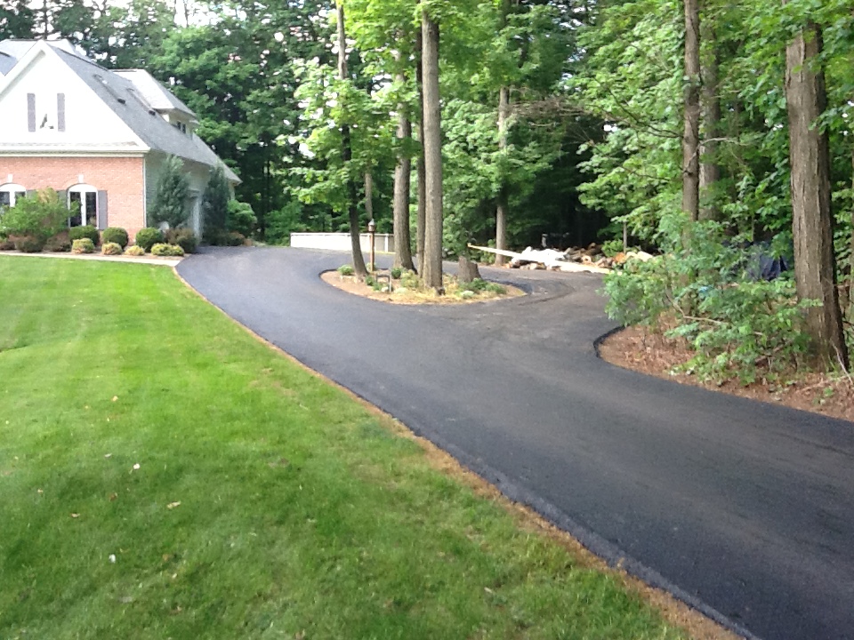 Ace Paving Company of WNY | 28 Cadman Dr, Williamsville, NY 14221, USA | Phone: (716) 683-1333