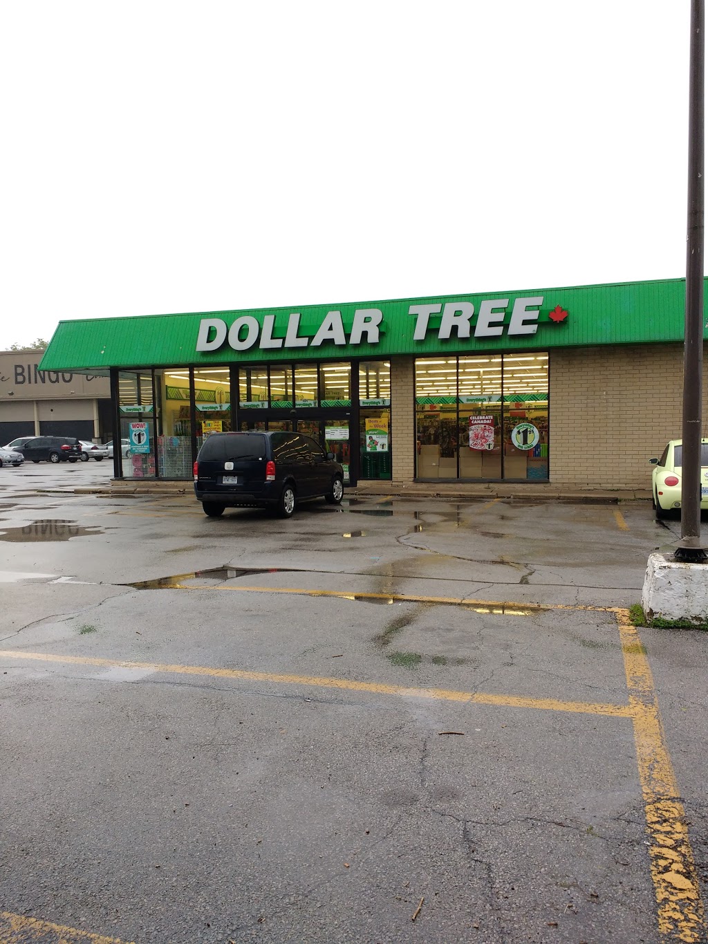 Dollar Tree | 484 Plains Rd E, Burlington, ON L7T 2E1, Canada | Phone: (905) 681-2010