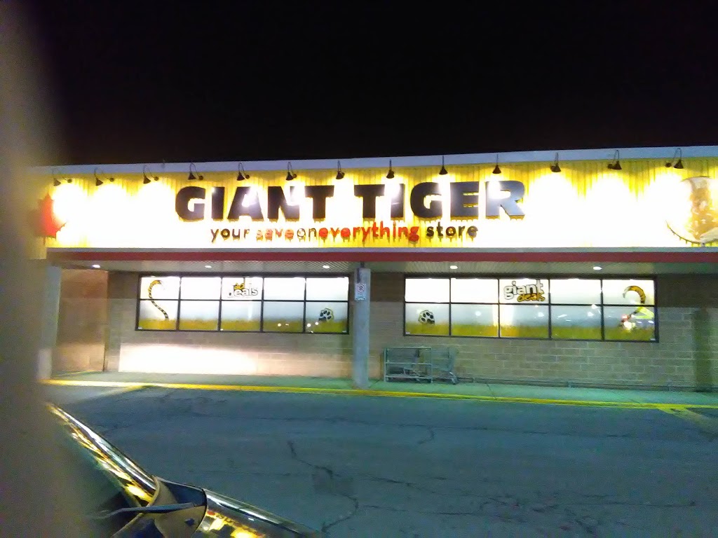 Giant Tiger | 215 Dominion St, Bridgewater, NS B4V 3W3, Canada | Phone: (902) 543-4415