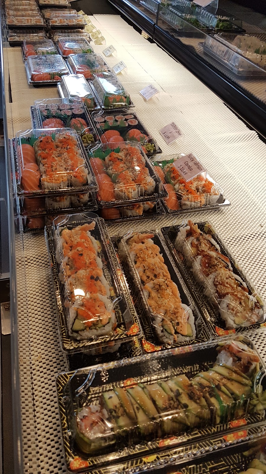 Sushi Q | 105 The Pond Rd #80, North York, ON M3J 2S5, Canada | Phone: (647) 245-5507