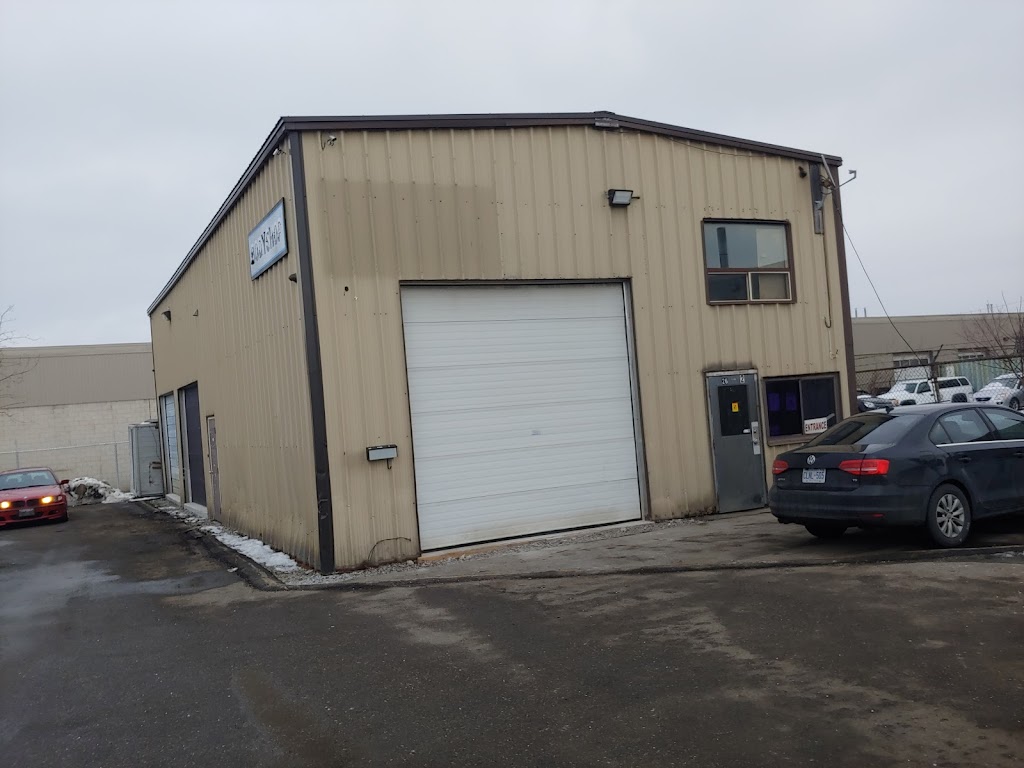 Queen Auto Body and Mechanic INC | 26 Rutherford Rd S unit 2, Brampton, ON L6W 3J1, Canada | Phone: (647) 450-1700