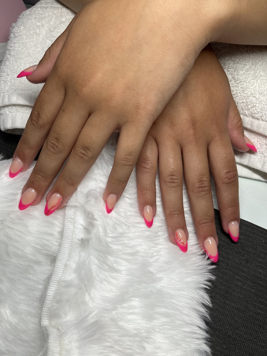 Top Coat Nails and Lashes by Destiny | 480 Jacob St, Neustadt, ON N0G 2M0, Canada | Phone: (519) 270-0607