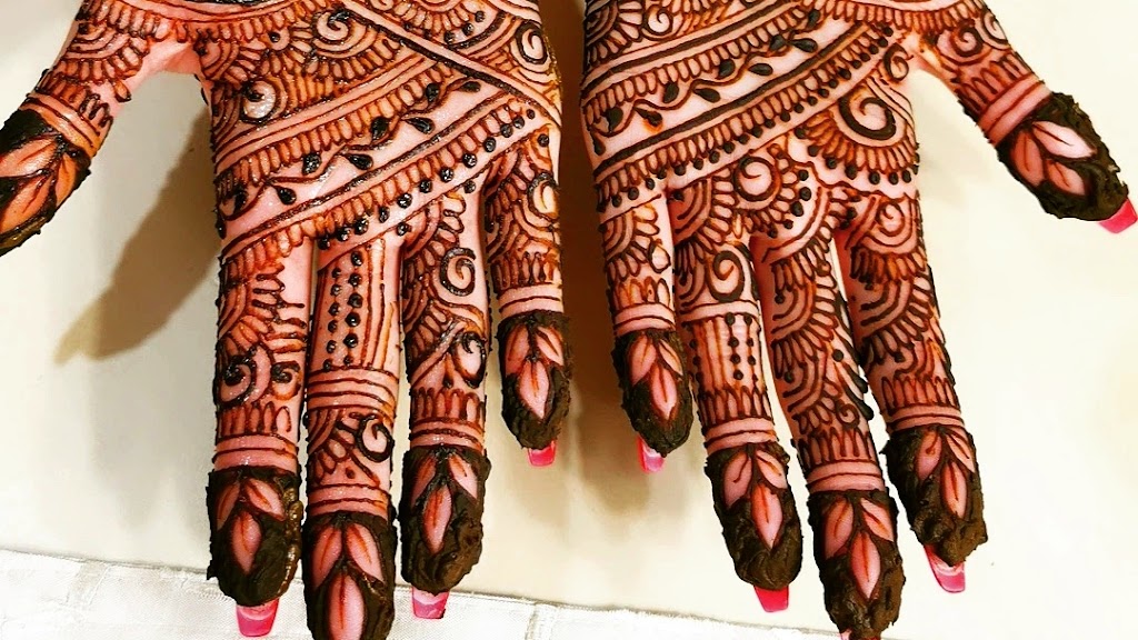 Henna By Nusrat | 8 Easts Corners Blvd, Kleinburg, ON L4H 4J1, Canada | Phone: (647) 997-6786