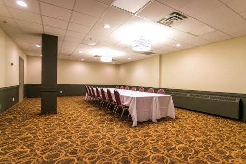 Ramada by Wyndham Edmonton Yellowhead NW | 15004 Yellowhead Trail, Edmonton, AB T5V 1A1, Canada | Phone: (877) 992-6246