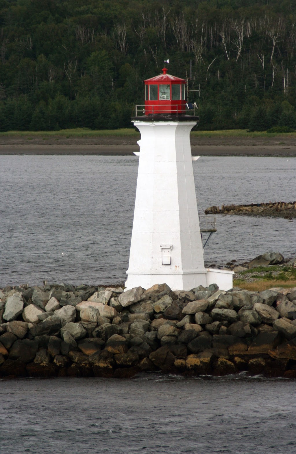 Devils Island Lighthouse | Devils Island, NS B3G, Canada | Phone: (902) 637-2185