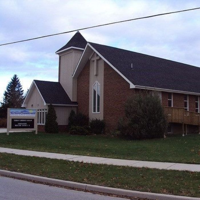 Blue Mountain Community Church | 219 Bruce St S, Thornbury, ON N0H 2P0, Canada | Phone: (519) 599-5570
