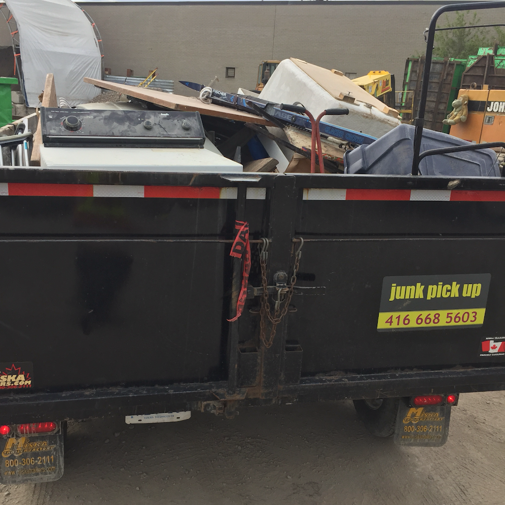 Cheap junk removal | 3105 Cawthra Rd, Mississauga, ON L5A 2X4, Canada | Phone: (416) 668-5603