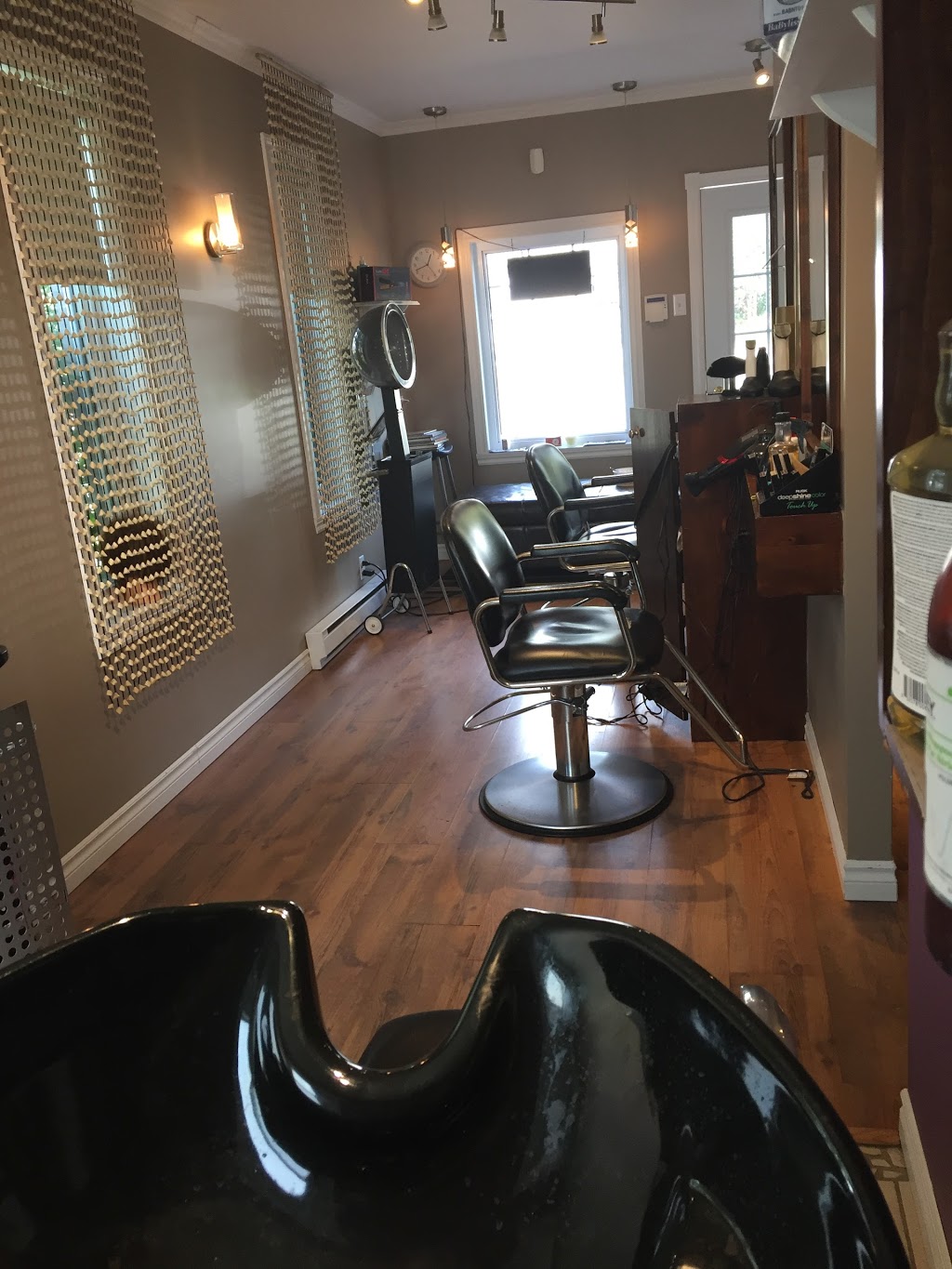 Coiffure beauté 2000 | 1003 Rue de la Cité des Pins, Saint-Lin - Laurentides, QC J5M 2E7, Canada | Phone: (450) 439-8424