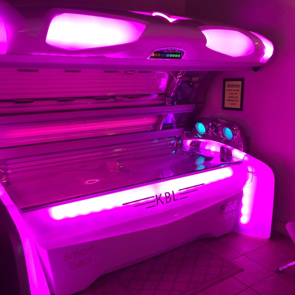 Venus Tanning Resort | 1035 Brant St, Burlington, ON L7R 4X6, Canada | Phone: (905) 632-1826