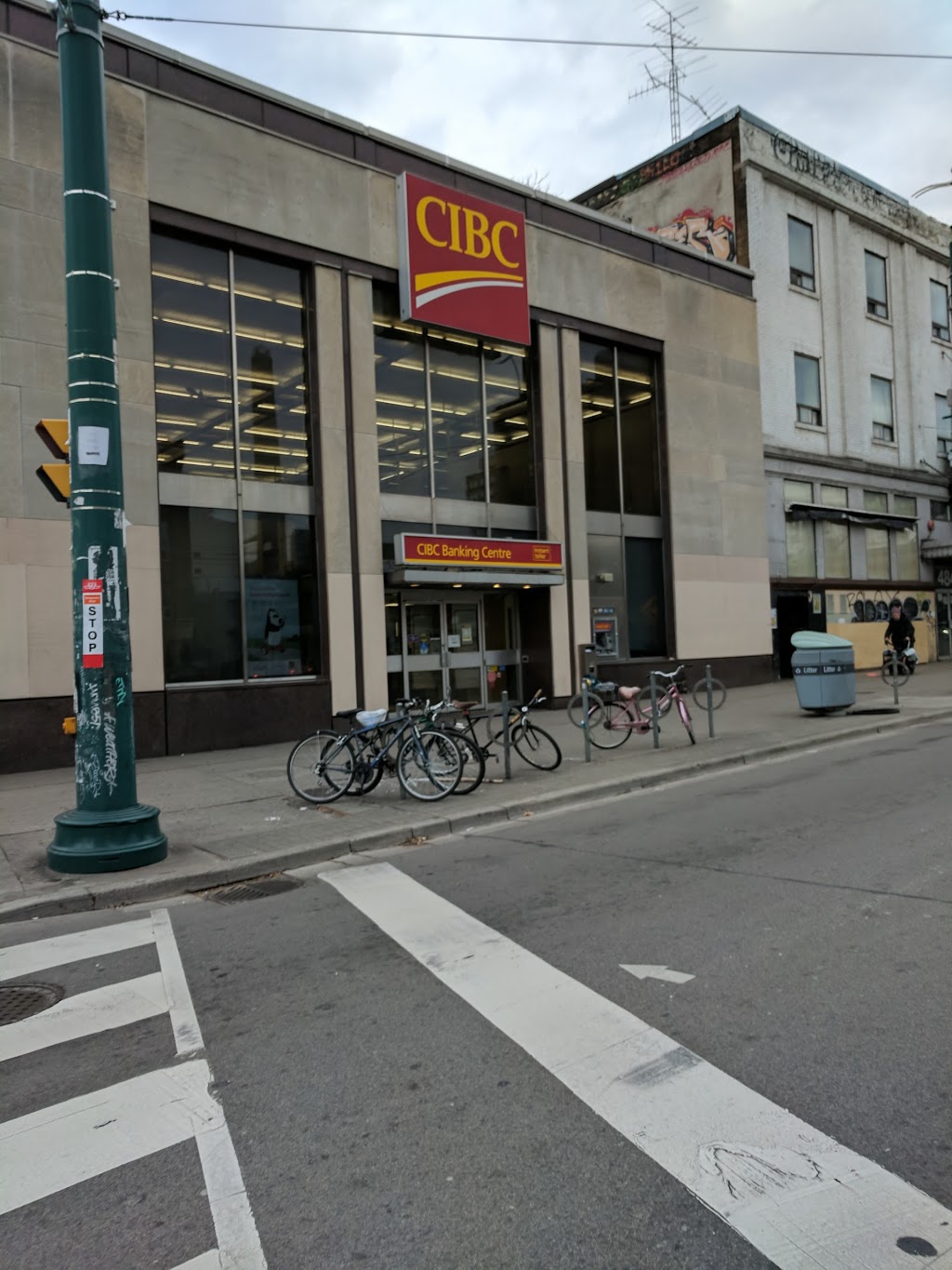 CIBC Branch with ATM | 268 College St, Toronto, ON M5T 1S1, Canada | Phone: (416) 861-3730