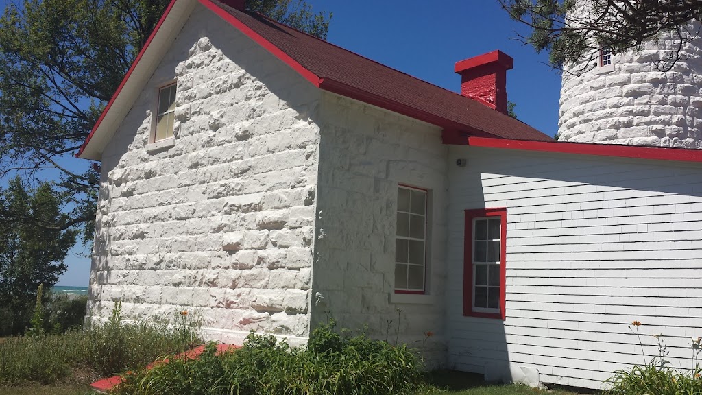 Point Clark Lighthouse and Lightkeepers Museum | 526 Lighthouse Rd, Point Clark, ON N2Z 2X3, Canada | Phone: (519) 395-2494