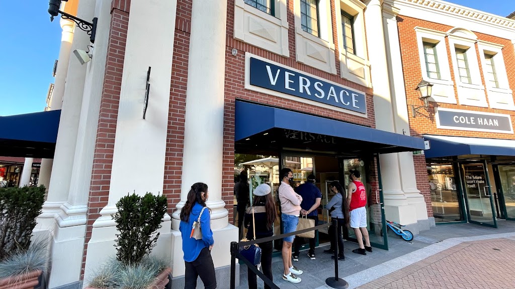 VERSACE Vancouver Designer Outlet Store | 7899 Templeton Station Rd, Richmond, BC V7B, Canada | Phone: (604) 332-4888