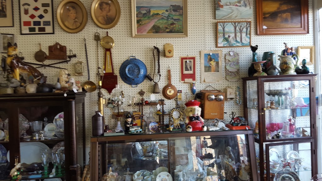 Nine Lives Antiques | 30 Mill St, Almonte, ON K0A 1A0, Canada | Phone: (613) 256-7943