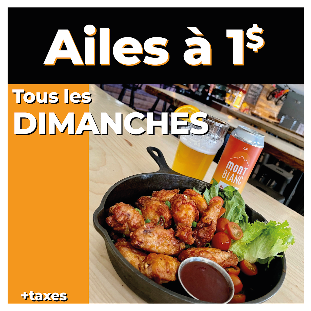 Bar des Pionniers | 1006 QC-117, Mont-Blanc, QC J0T 1J2, Canada | Phone: (819) 688-2444