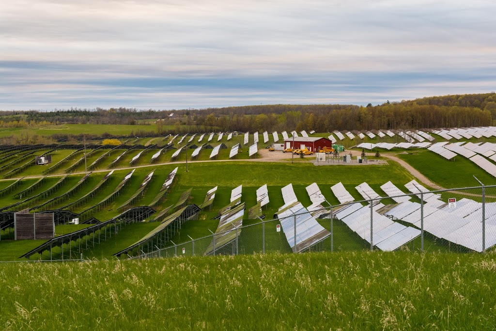 Lily Lake Solar Farm | Lily Lake Rd, Peterborough, ON K9J 6X3, Canada