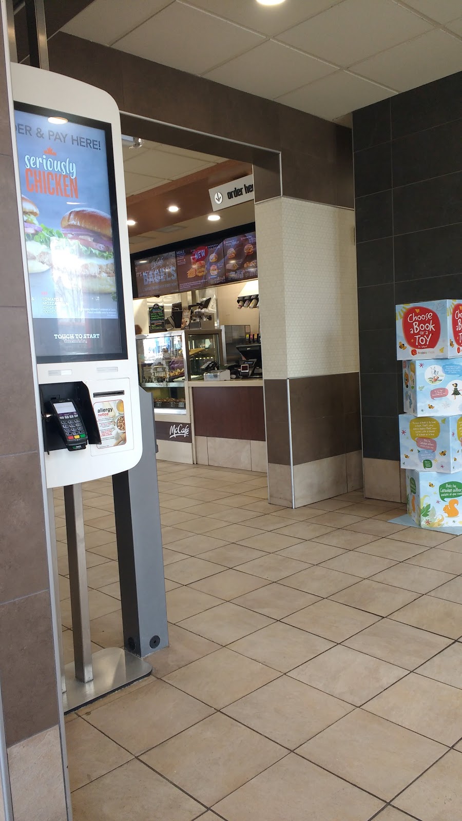 McDonalds | 50 McNaughton Ave, Wallaceburg, ON N8A 1R9, Canada | Phone: (519) 627-3376