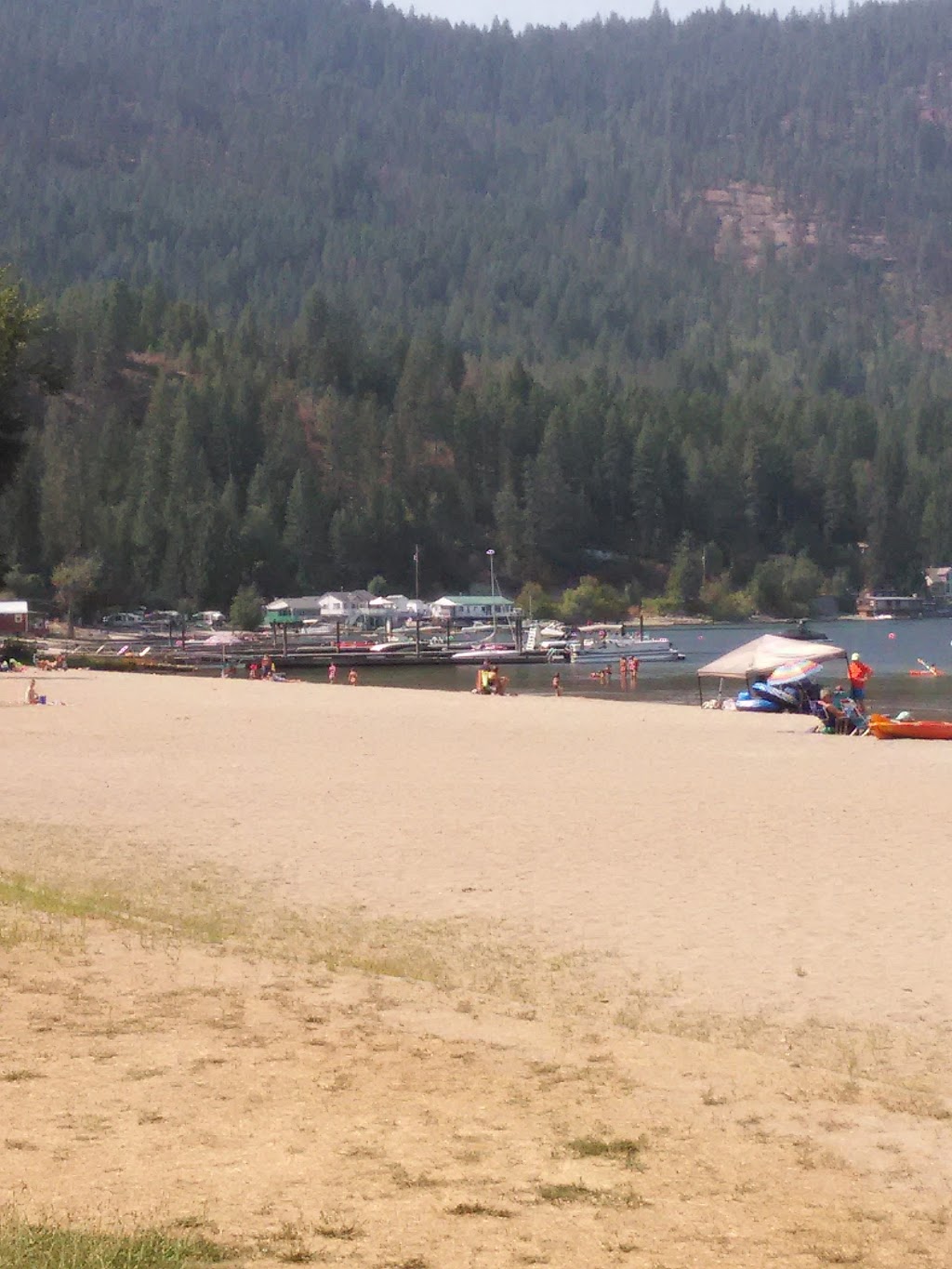 Willow Beach Resort LTD | 14 Tedesco Rd, Christina Lake, BC V0H 1E2, Canada | Phone: (250) 447-7681