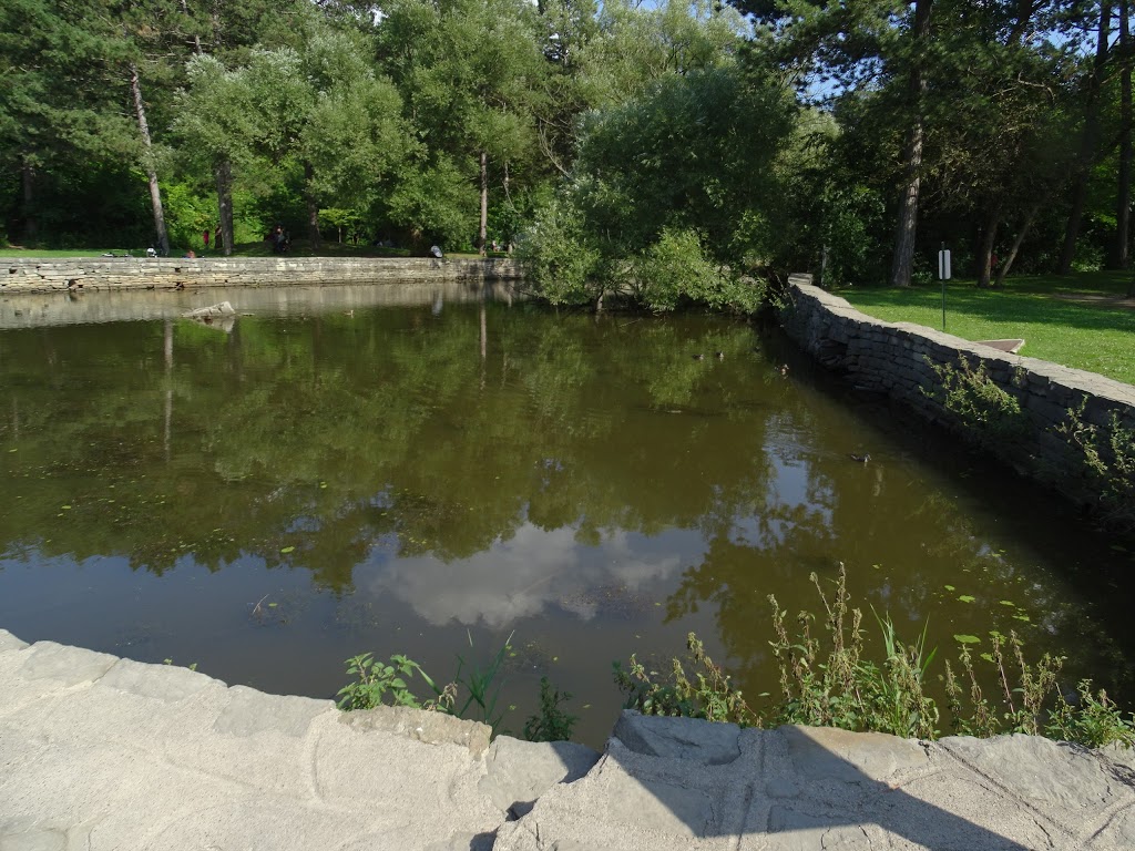 Spring Creek Nature Trails | High Park Gardens, Toronto, ON M6R 1S9, Canada