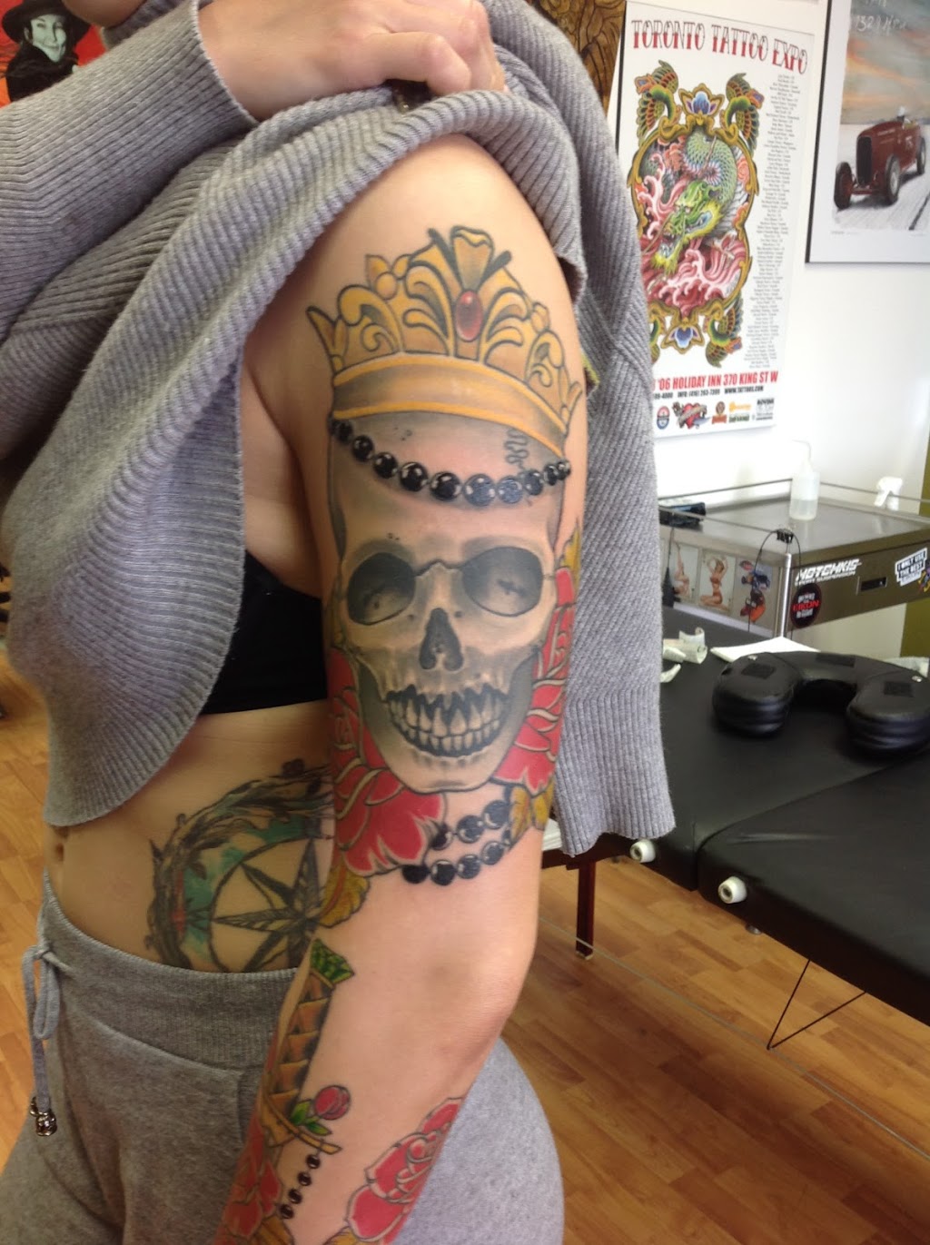 The Ace and Sword Tattoo Parlour | 3373 Lake Shore Blvd W, Etobicoke, ON M8W 1N1, Canada | Phone: (416) 503-4513