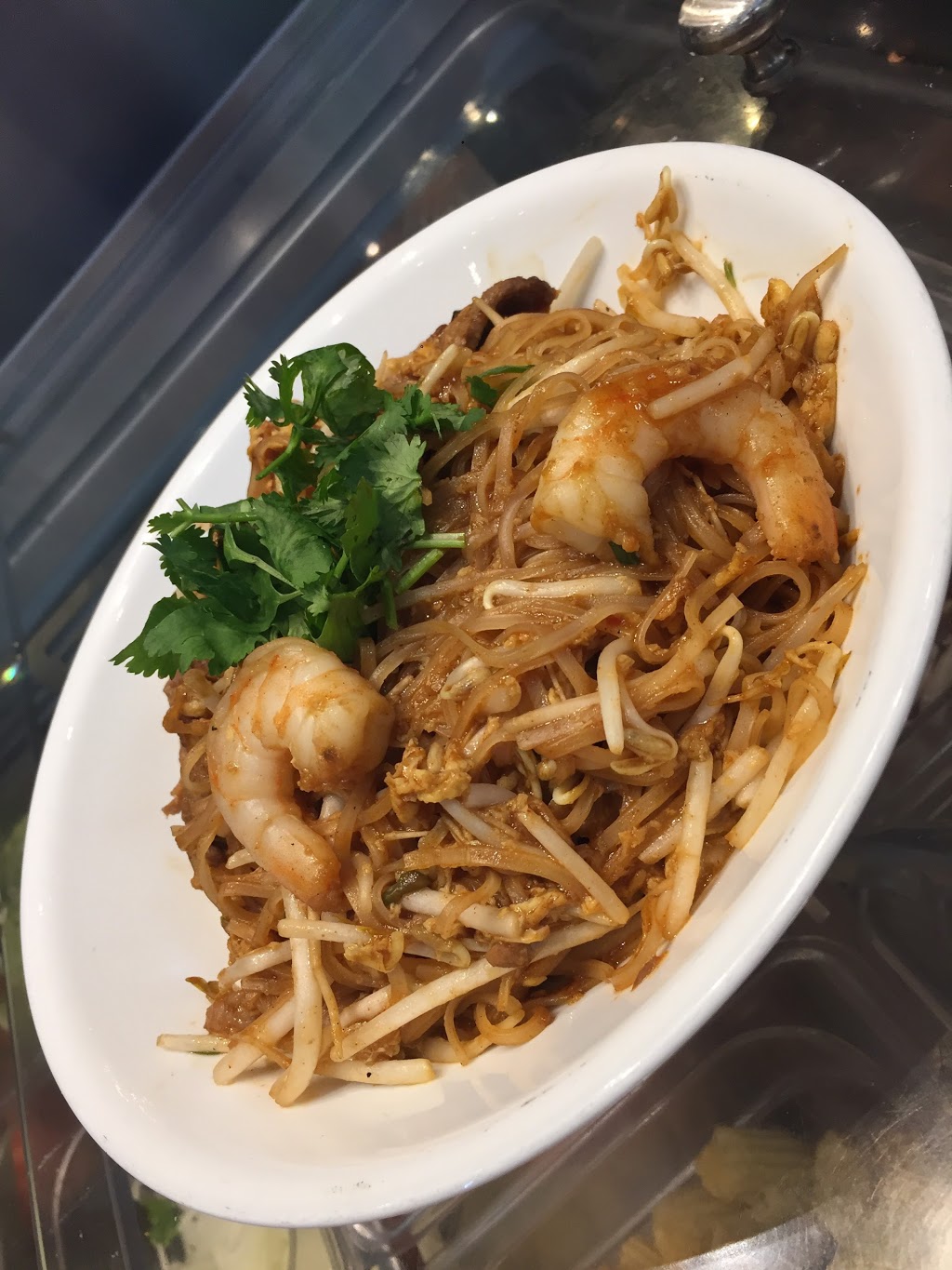 Thai Express | 300E Fourth Ave, St. Catharines, ON L2S 0E6, Canada | Phone: (905) 988-3635