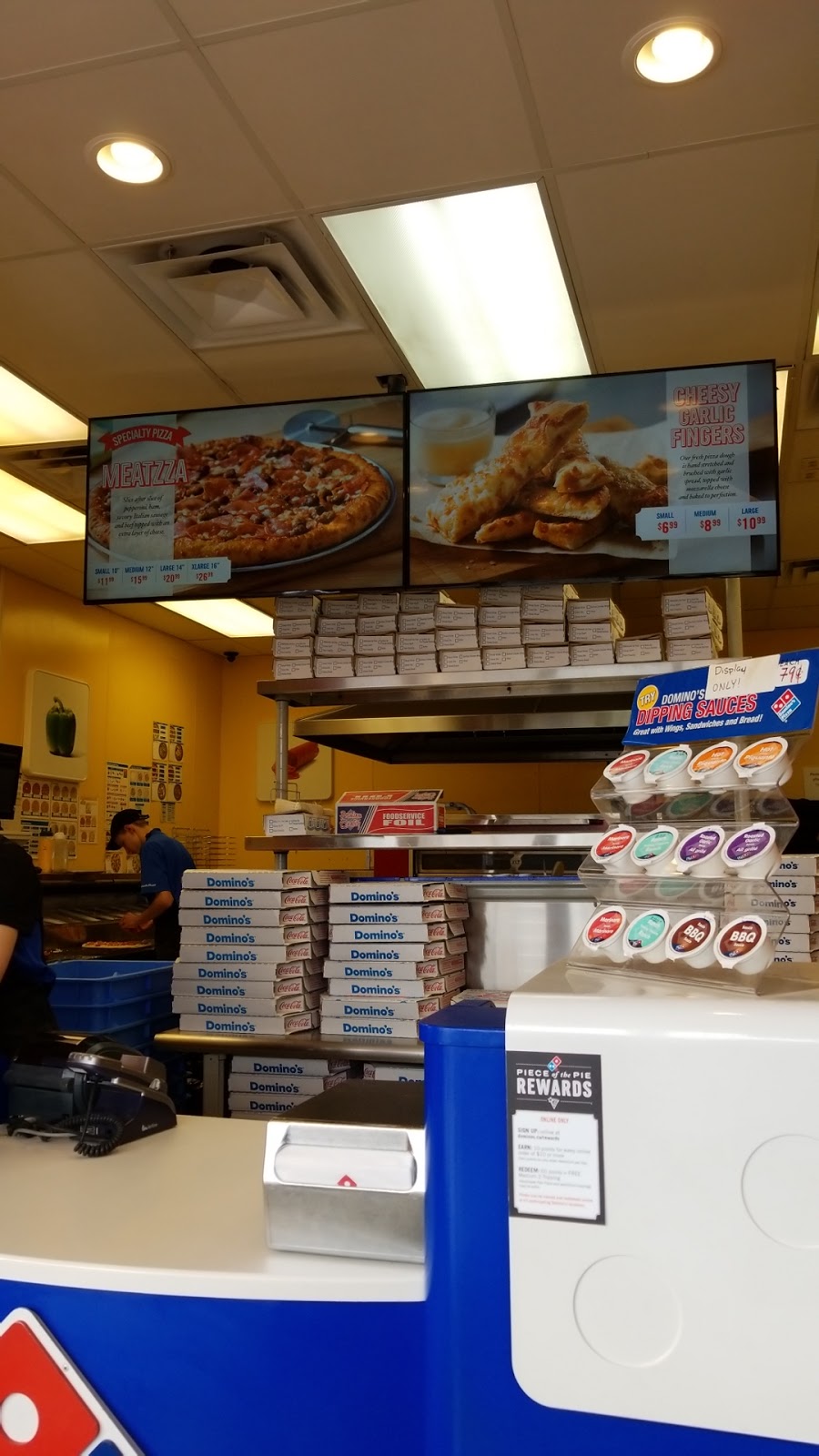 Dominos Pizza | 115 Park Rd W, Steinbach, MB R5G 1V5, Canada | Phone: (204) 326-3600