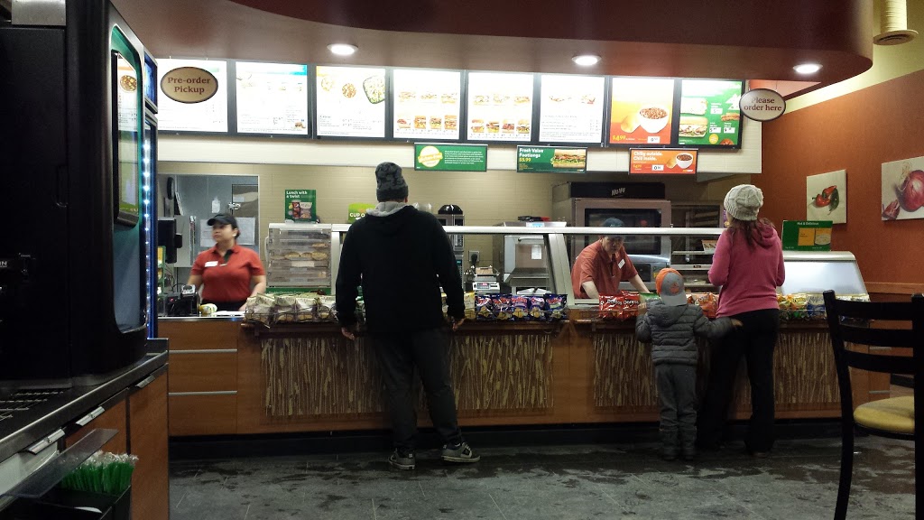 Subway | 205 Jennifer Heil Way #104, Spruce Grove, AB T7X 4J5, Canada | Phone: (780) 571-2727