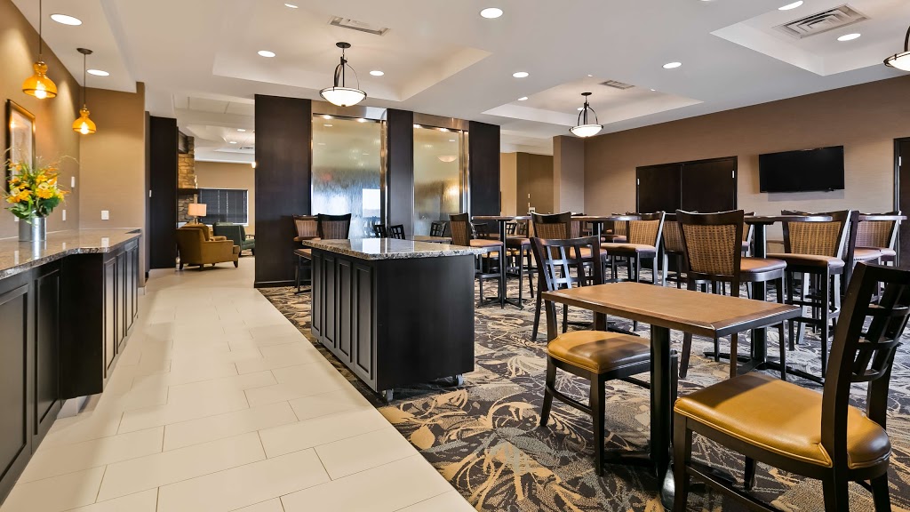 Best Western Plus Okotoks Inn & Suites | 100 Southbank Road, Okotoks, AB T1S 0N3, Canada | Phone: (403) 995-6262