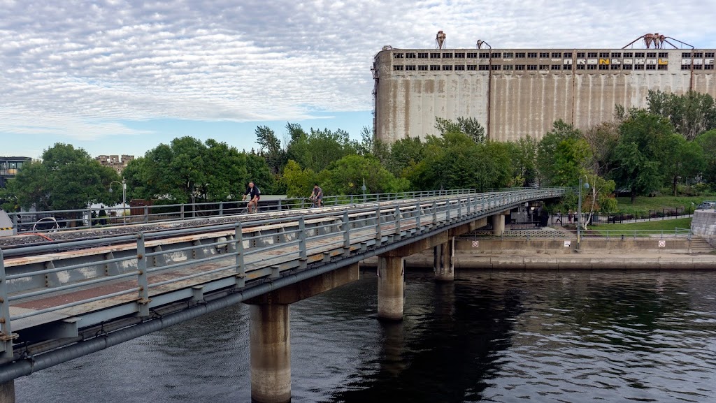 Canal de Lachine - Écluses du Vieux-Montréal | R. de la Commune O, Montréal, QC H3C, Canada | Phone: (888) 774-8888