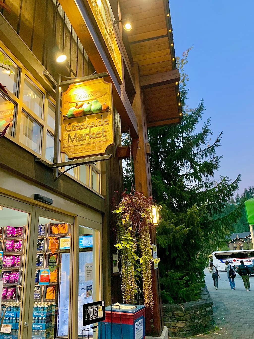 Creekside Market | 2071 Lake Placid Rd, Whistler, BC V8E 0B6, Canada | Phone: (604) 938-9301