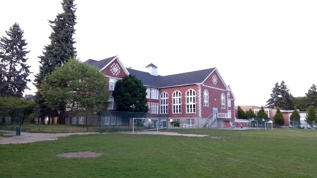 Shaughnessy Elementary School | 4250 Marguerite St, Vancouver, BC V6J 3G3, Canada | Phone: (604) 713-5500