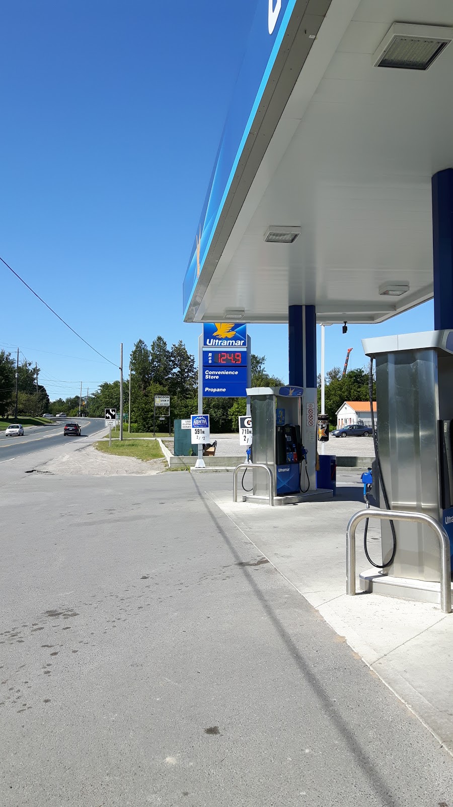 Ultramar | 3343 Lakefield Rd, Lakefield, ON K0L 2H0, Canada | Phone: (705) 652-7999