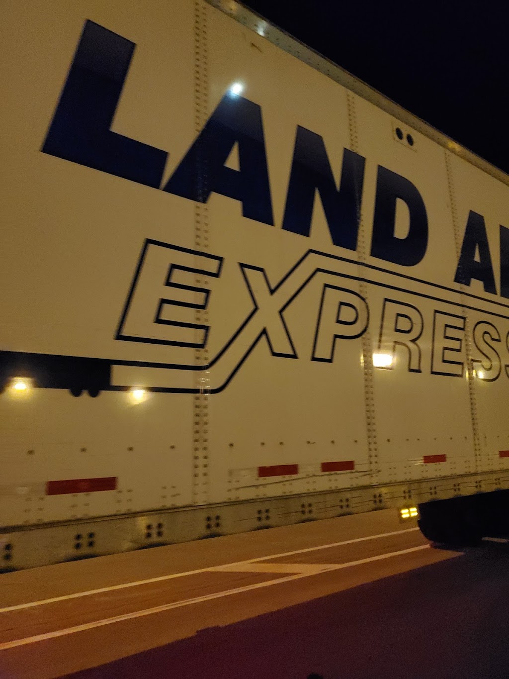 Land Air Express (Canada) | 65 Superior Blvd, Mississauga, ON L5T 2X9, Canada | Phone: (905) 677-6770