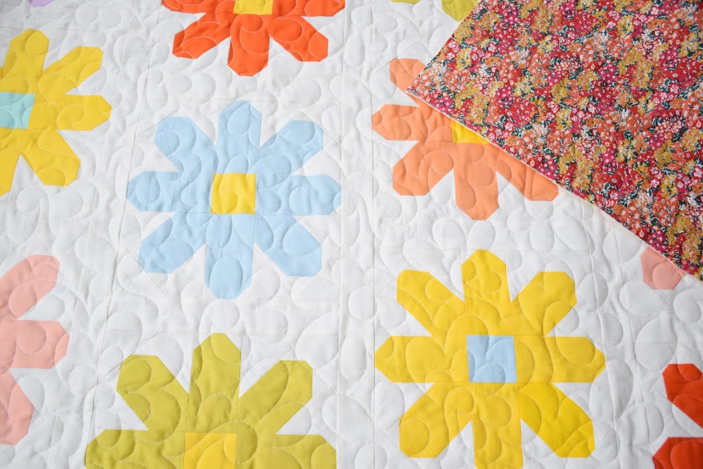 Honeybee Quilt Studio | 241 Applevale Ct, Burlington, ON L7L 2C1, Canada | Phone: (289) 772-7838