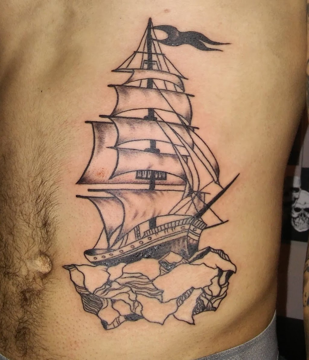 Paradis Tattoo | 594 Rue de lÉlégance, Québec, QC G3G 3H4, Canada | Phone: (418) 208-6546