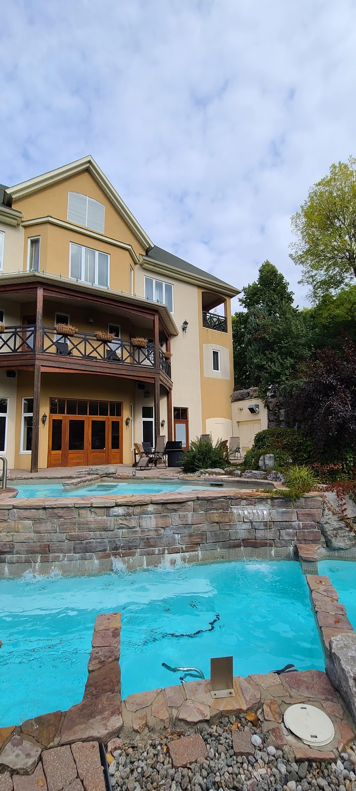 Amerispa Château Bromont | 90 Rue de Stanstead #101, Bromont, QC J2L 1K6, Canada | Phone: (450) 534-2717